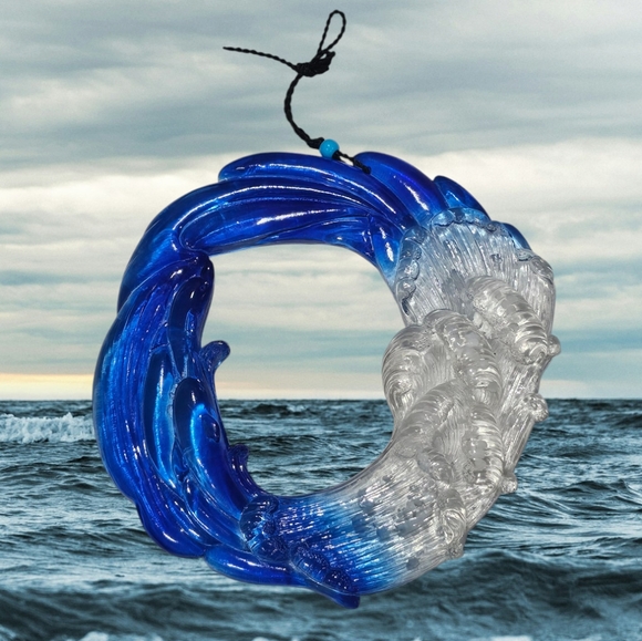 Lucite Suncatcher Dolphins Sea Beach Themed L👀K 🐬 ⛱️ 3D - Picture 1 of 10